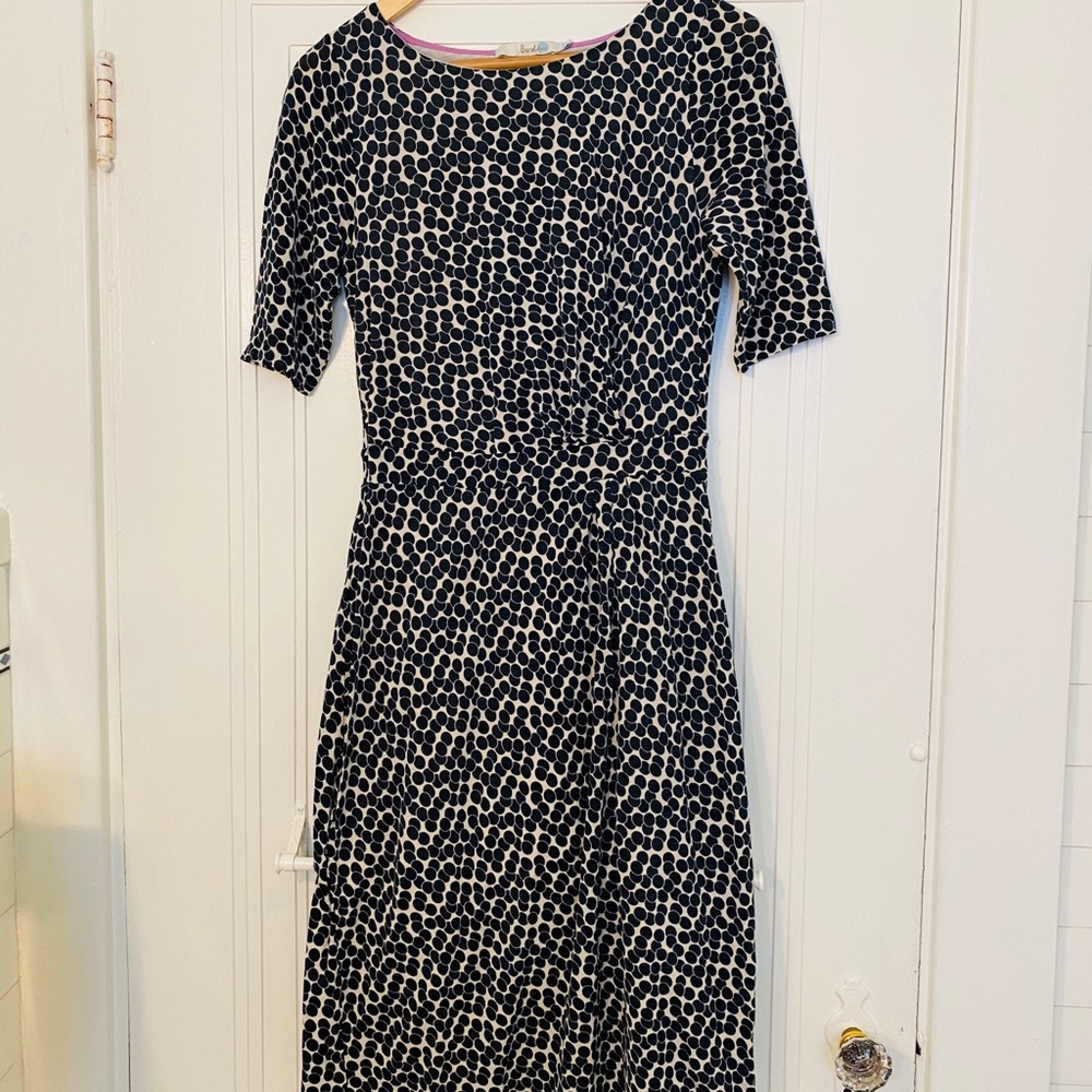Boden Annie dress in polka dot jersey